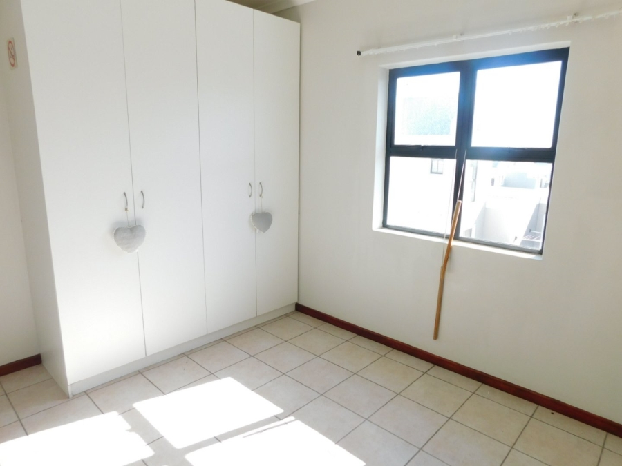 2 Bedroom Property for Sale in Admirals Park Western Cape
